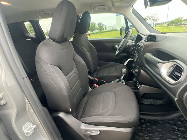 Thumbnail: 2020 Jeep Renegade - 21