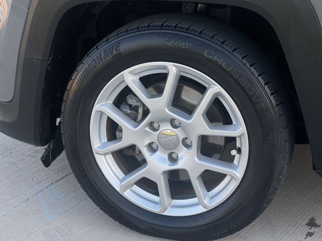 Thumbnail: 2021 Jeep Renegade - 8
