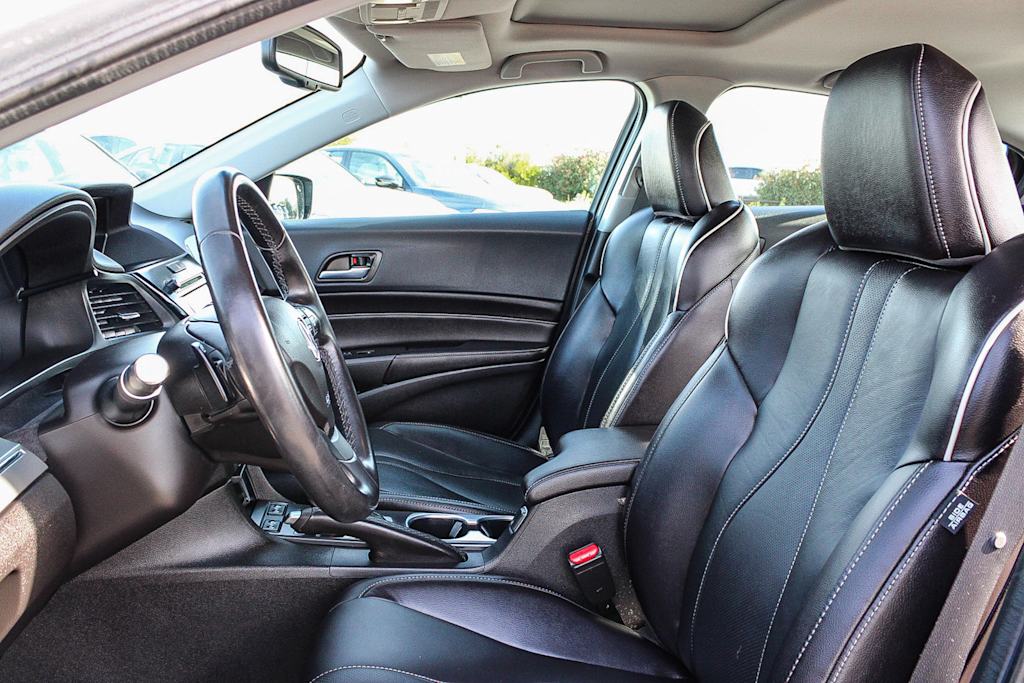 Thumbnail: 2020 Acura ILX - 10