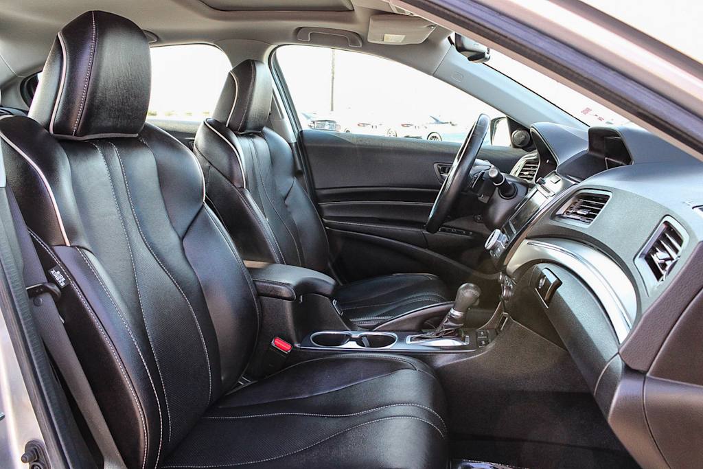 Thumbnail: 2020 Acura ILX - 9