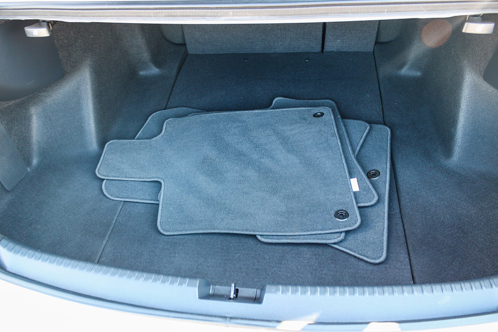 Thumbnail: 2023 Acura TLX - 13