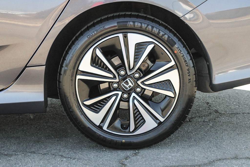 Thumbnail: 2016 Honda Civic - 6
