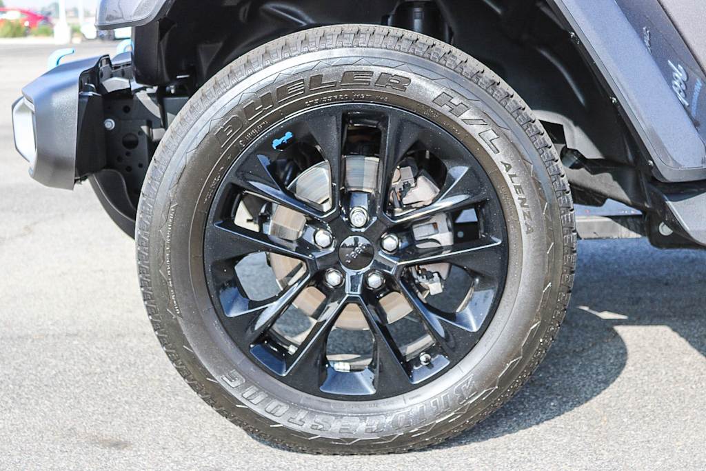 Thumbnail: 2023 Jeep Wrangler - 20