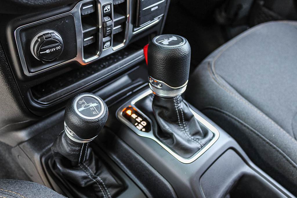 Thumbnail: 2026 Jeep Wrangler - 14