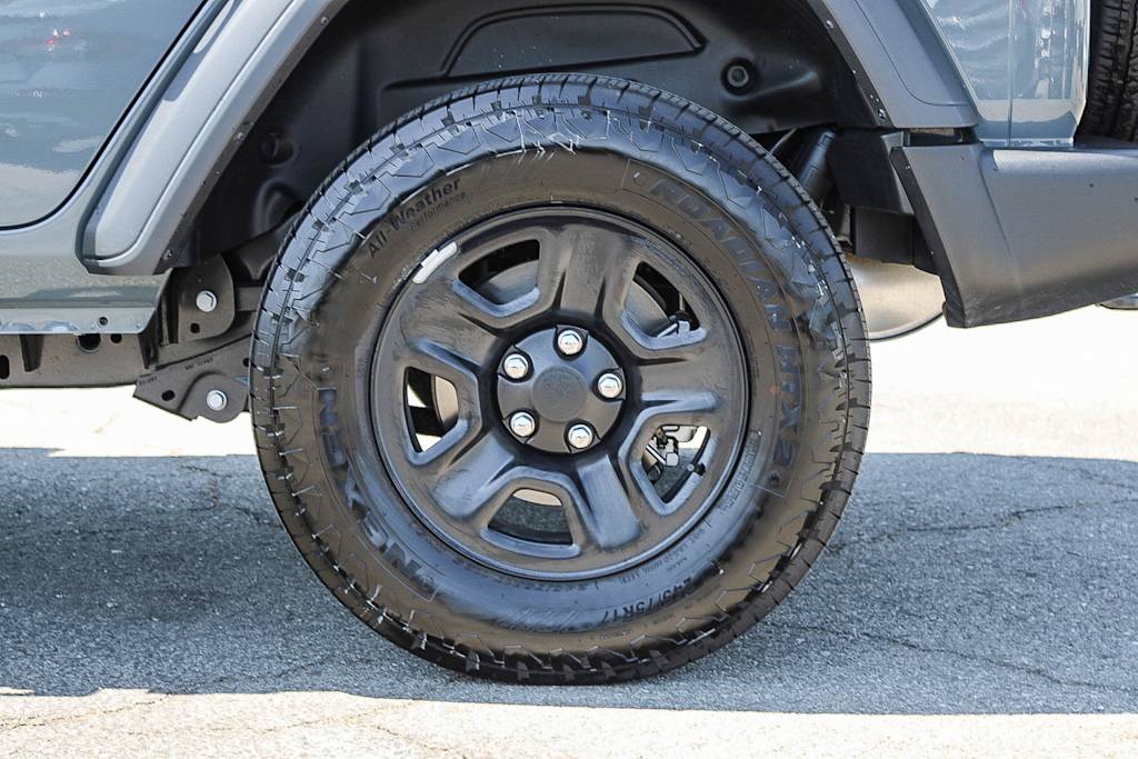 Thumbnail: 2026 Jeep Wrangler - 6