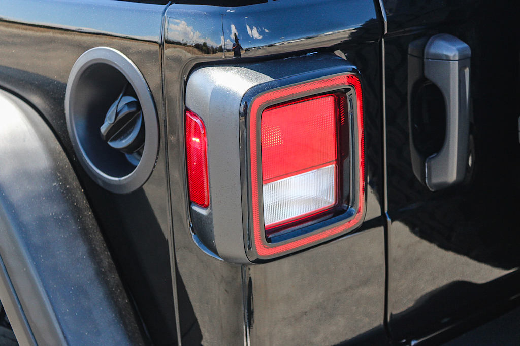 Thumbnail: 2025 Jeep Wrangler - 21
