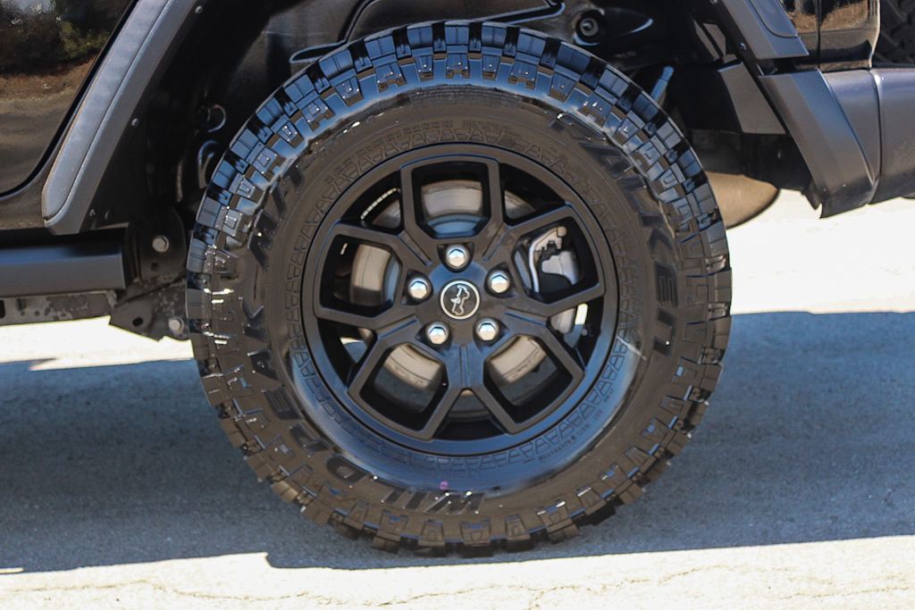 Thumbnail: 2025 Jeep Wrangler - 6