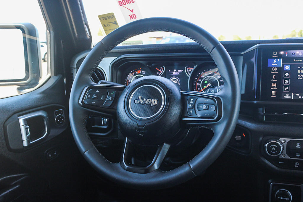 Thumbnail: 2025 Jeep Wrangler - 12