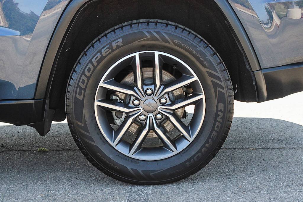 Thumbnail: 2020 Jeep Grand Cherokee - 6