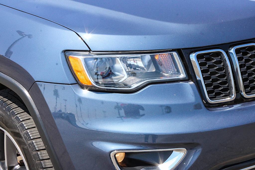 Thumbnail: 2020 Jeep Grand Cherokee - 19