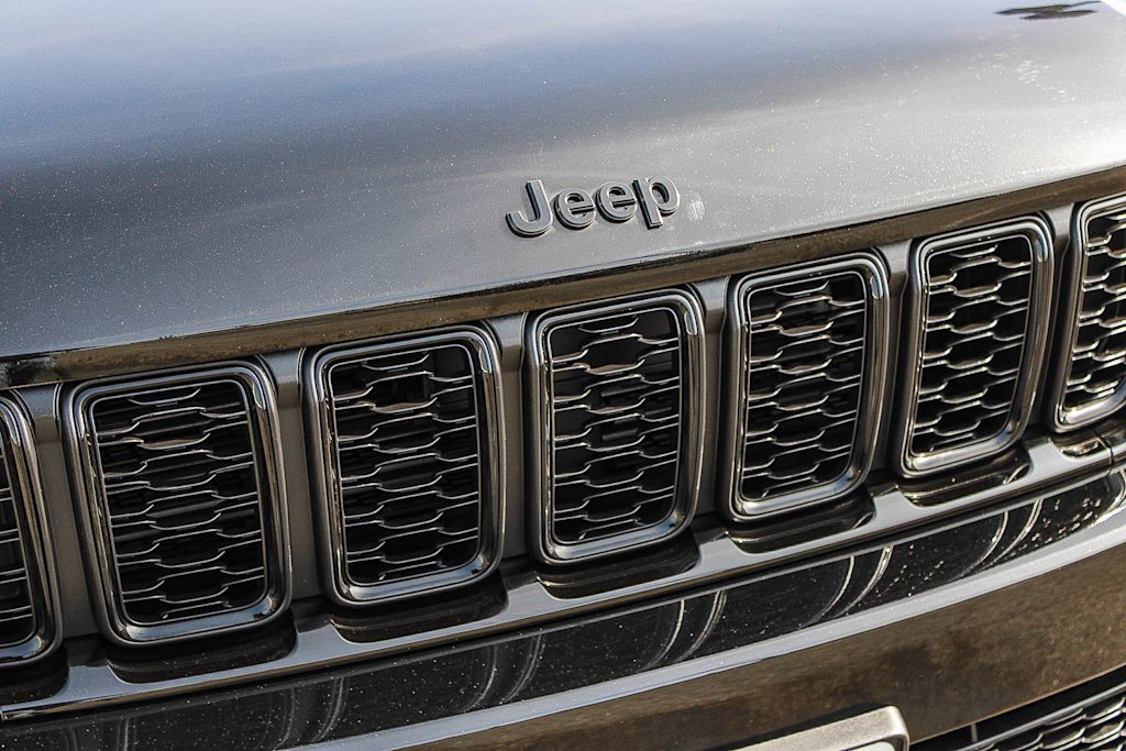 Thumbnail: 2024 Jeep Grand Cherokee - 6