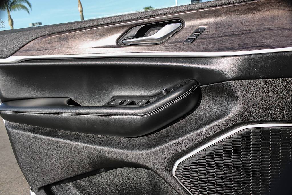 Thumbnail: 2022 Jeep Grand Cherokee L - 26