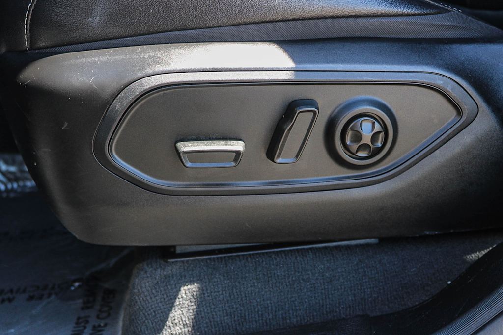 Thumbnail: 2024 Jeep Grand Cherokee - 24