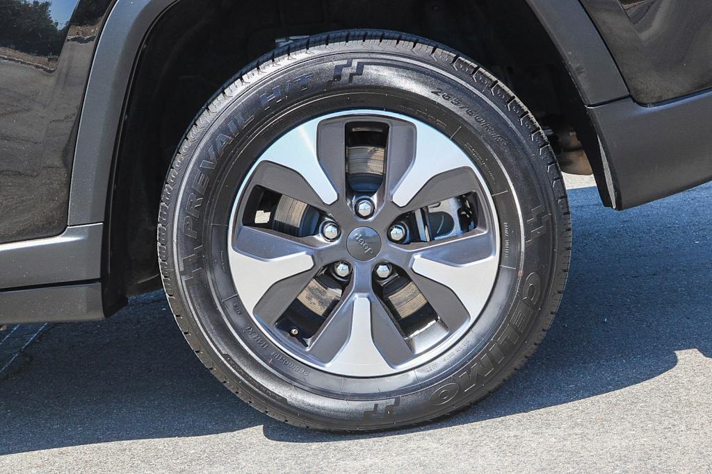 Thumbnail: 2024 Jeep Grand Cherokee - 6