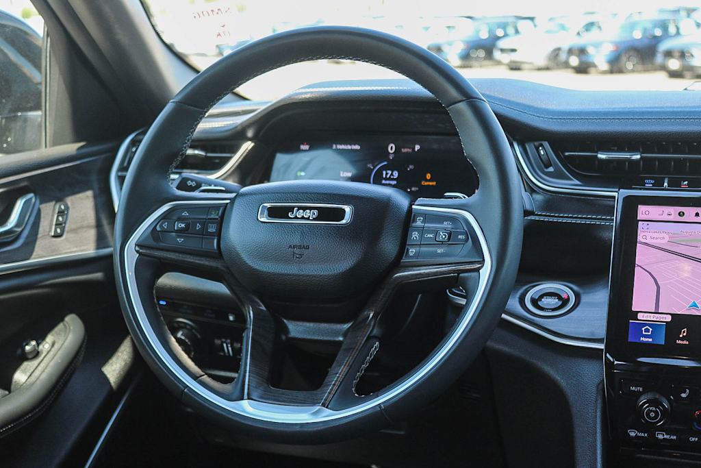 Thumbnail: 2024 Jeep Grand Cherokee - 12