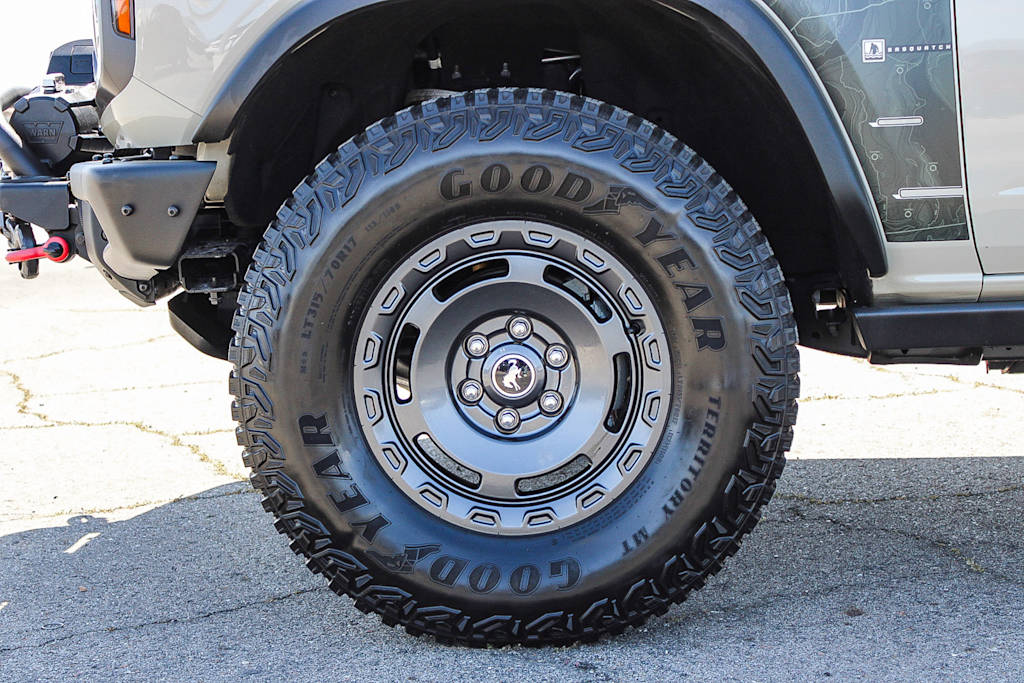 Thumbnail: 2022 Ford Bronco - 21