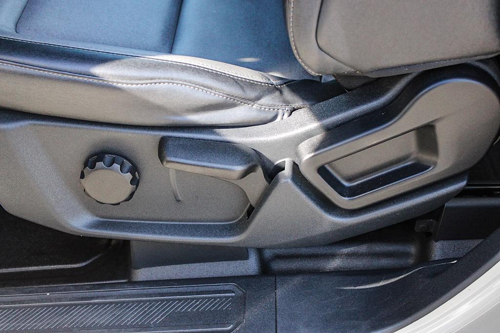 Thumbnail: 2022 Ford Bronco - 23