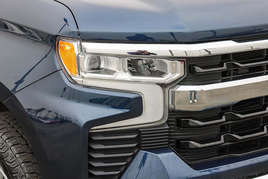 Thumbnail: 2022 Chevrolet Silverado 1500 - 18