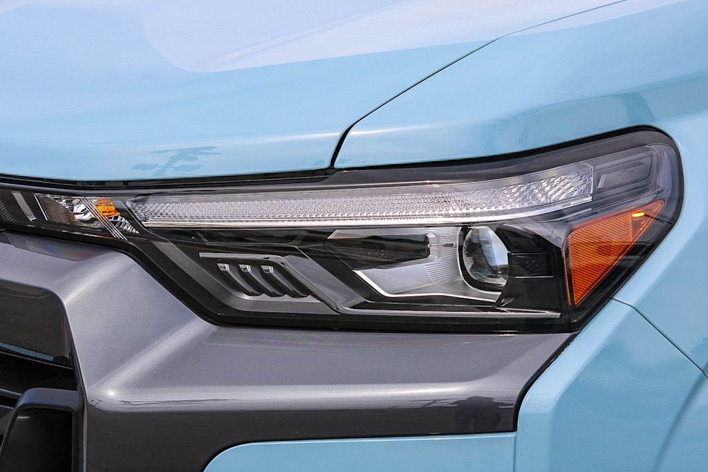 Thumbnail: 2025 Chevrolet Colorado - 22