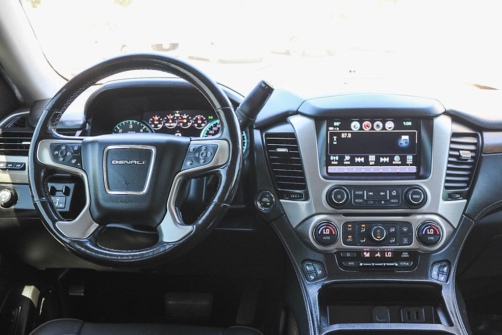 Thumbnail: 2018 GMC Yukon XL - 9