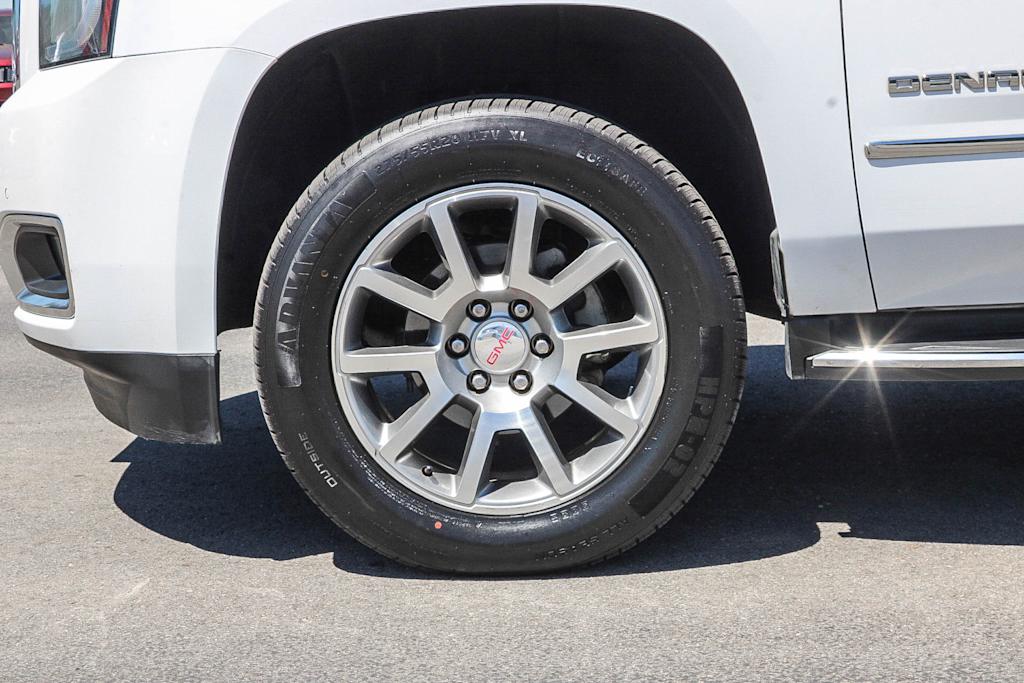 Thumbnail: 2018 GMC Yukon XL - 22
