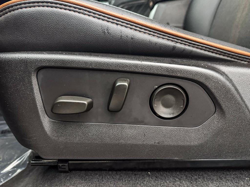 Thumbnail: 2023 GMC Canyon - 21