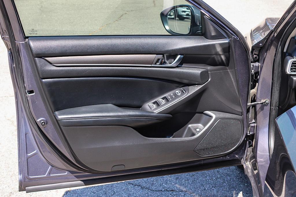 Thumbnail: 2018 Honda Accord - 25