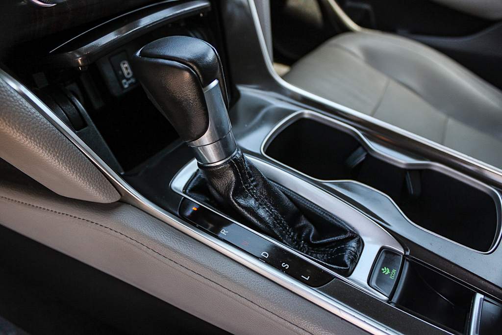 Thumbnail: 2018 Honda Accord - 14