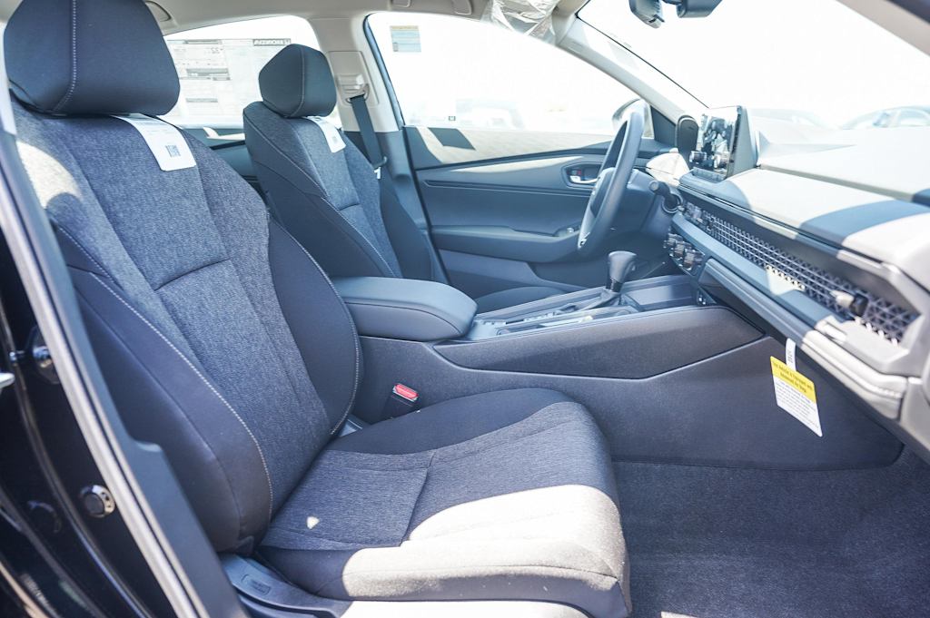 Thumbnail: 2025 Honda Accord - 10