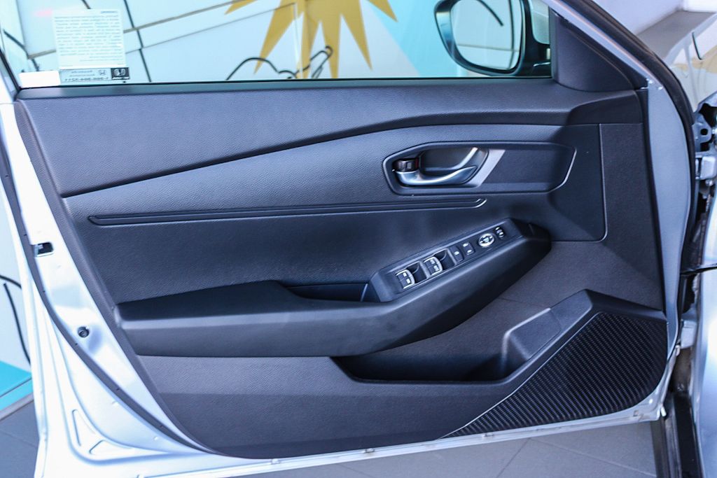 Thumbnail: 2025 Honda Accord - 25