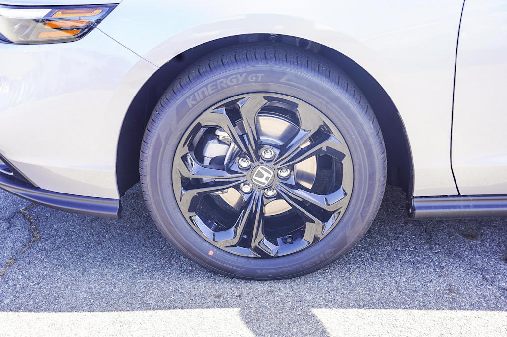 Thumbnail: 2025 Honda Accord - 19