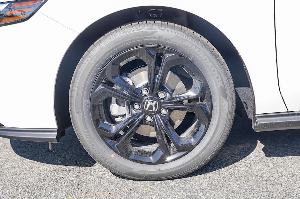 Thumbnail: 2025 Honda Accord - 17