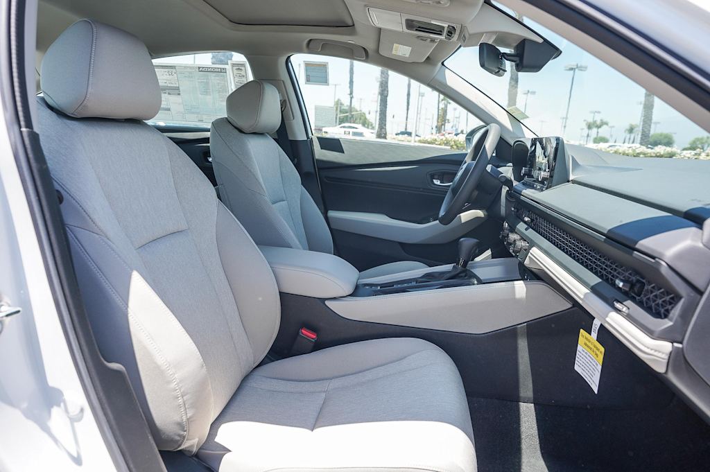 Thumbnail: 2025 Honda Accord - 8