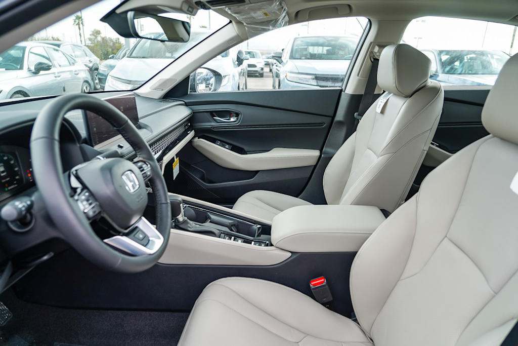 Thumbnail: 2025 Honda Accord - 10