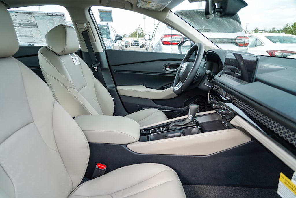 Thumbnail: 2025 Honda Accord - 9