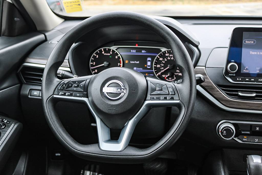 Thumbnail: 2025 Nissan Altima - 9