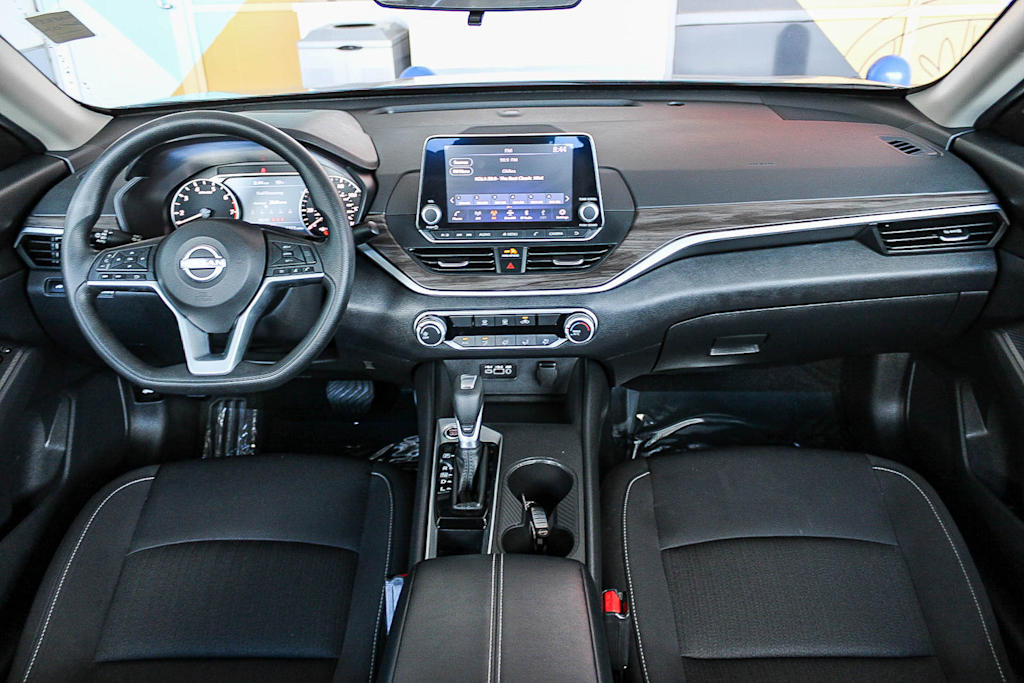 Thumbnail: 2025 Nissan Altima - 2