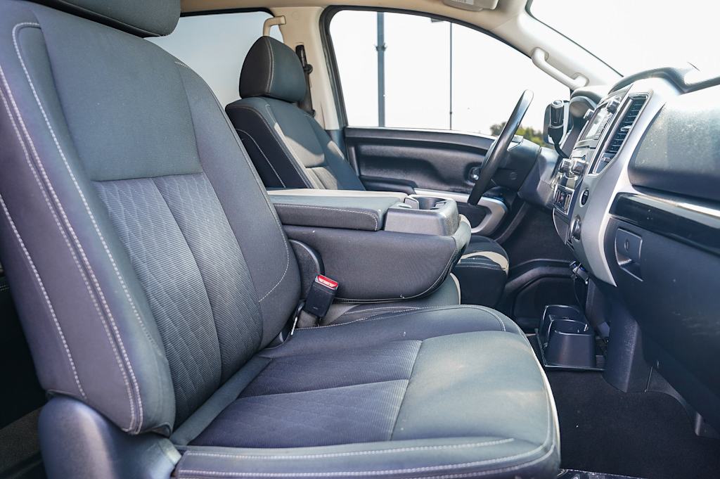 Thumbnail: 2019 Nissan Titan - 10