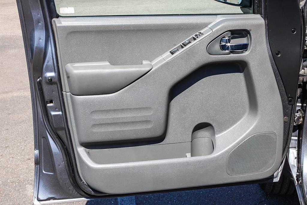 Thumbnail: 2016 Nissan Frontier - 24