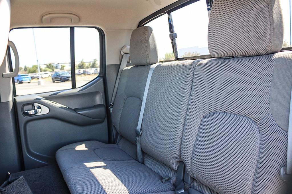 Thumbnail: 2016 Nissan Frontier - 12