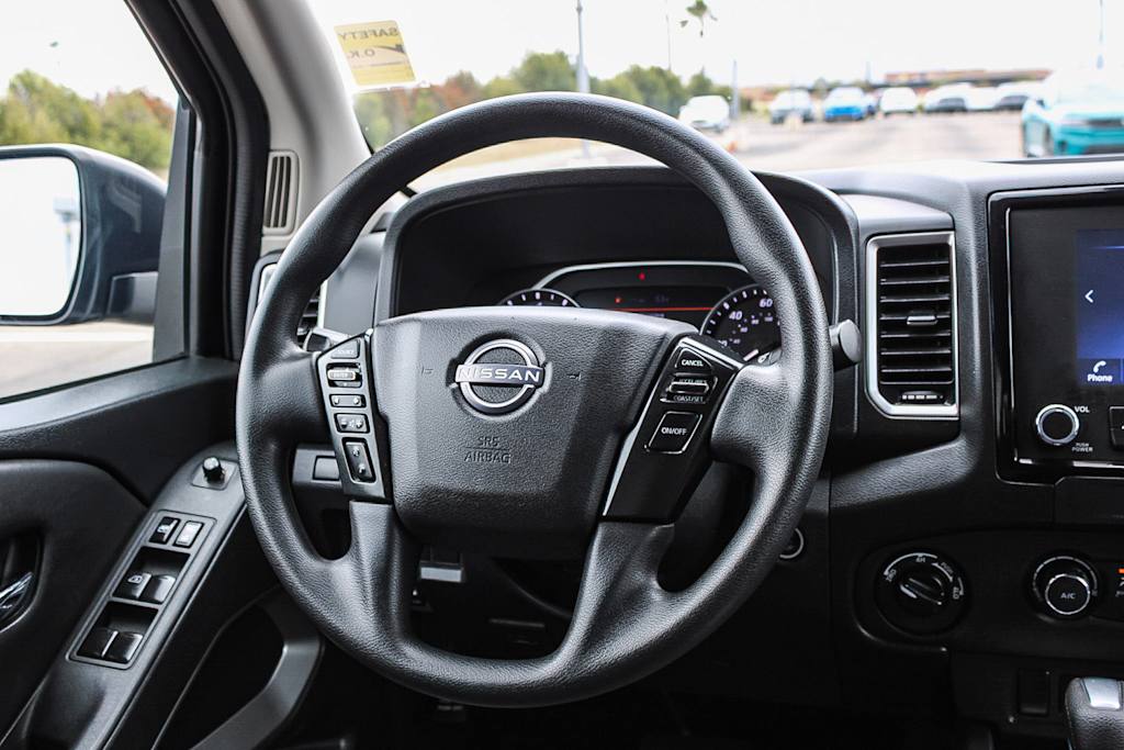 Thumbnail: 2023 Nissan Frontier - 13