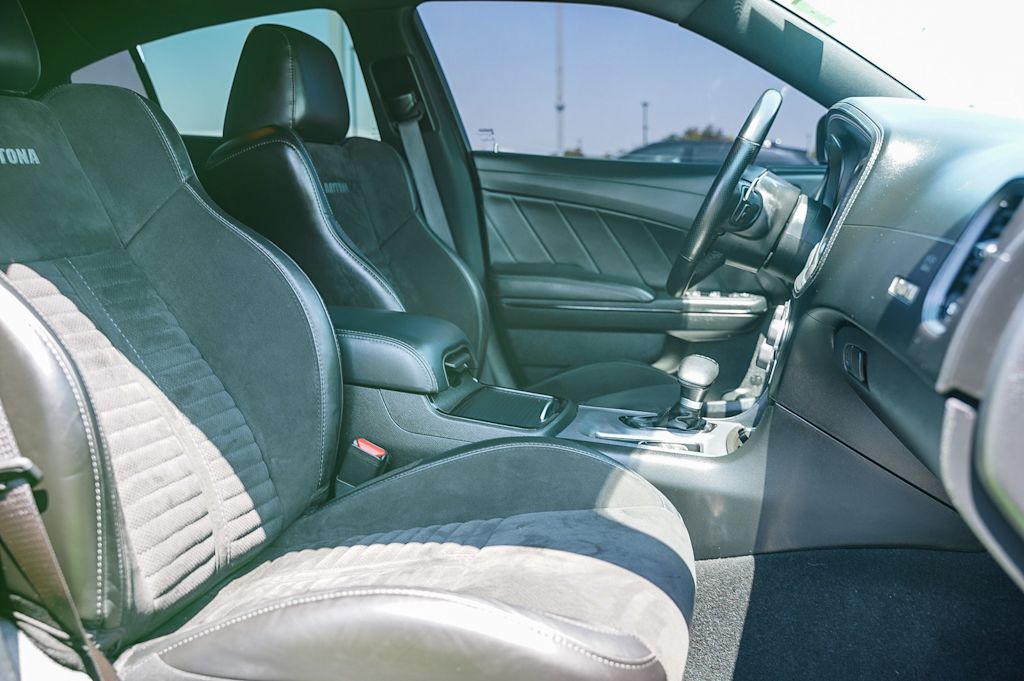 Thumbnail: 2023 Dodge Charger - 9