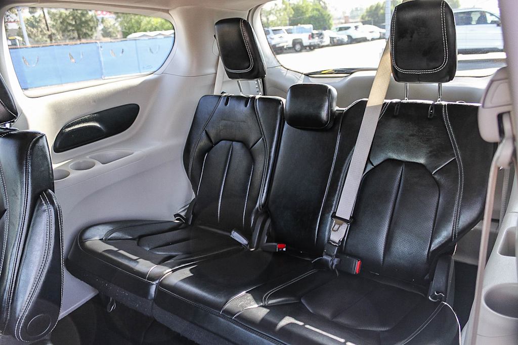 Thumbnail: 2024 Chrysler Pacifica - 22