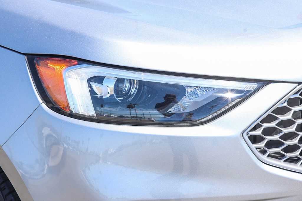 Thumbnail: 2023 Ford Edge - 20