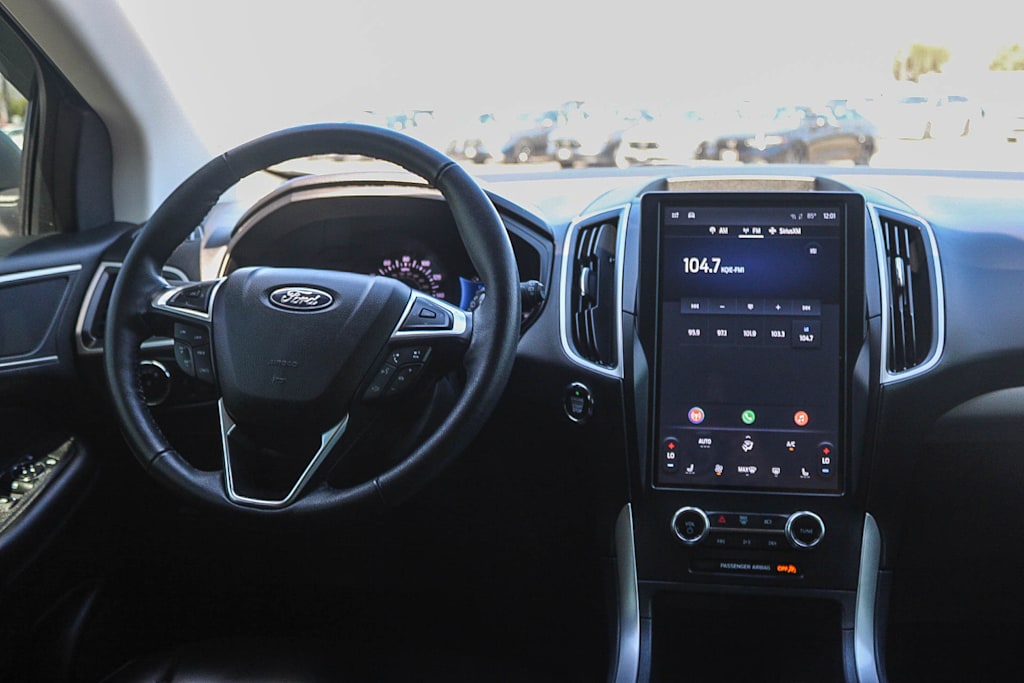Thumbnail: 2023 Ford Edge - 9