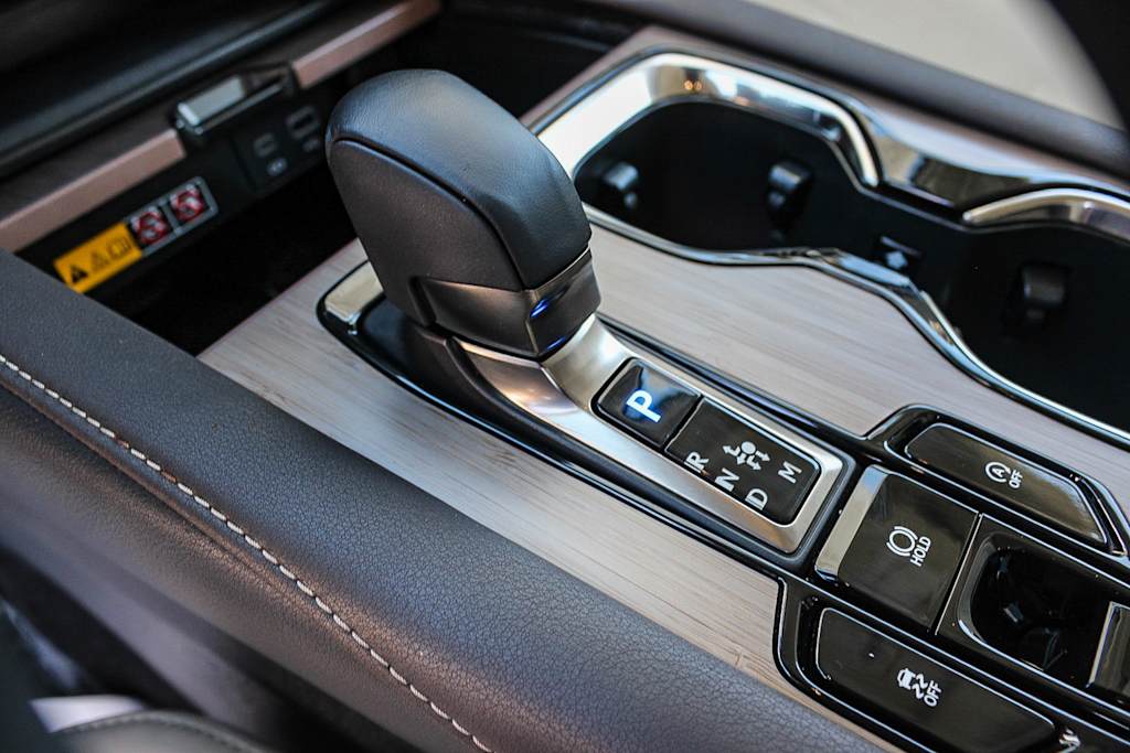 Thumbnail: 2024 Lexus RX - 15