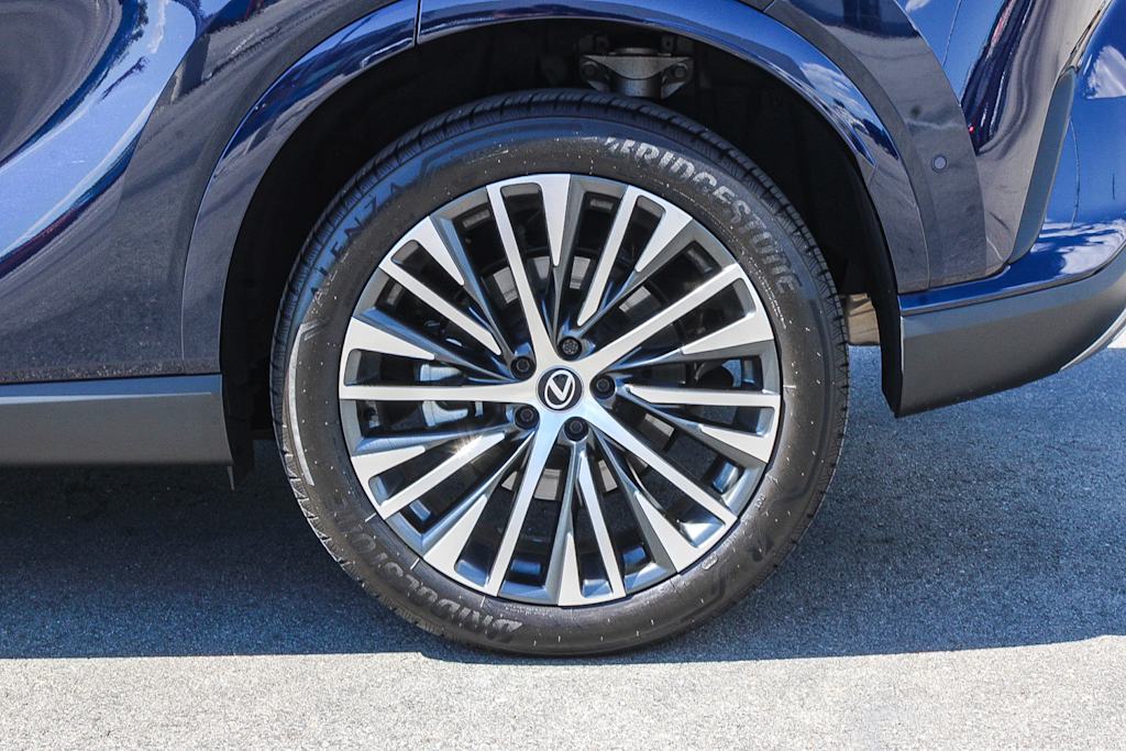 Thumbnail: 2024 Lexus RX - 7