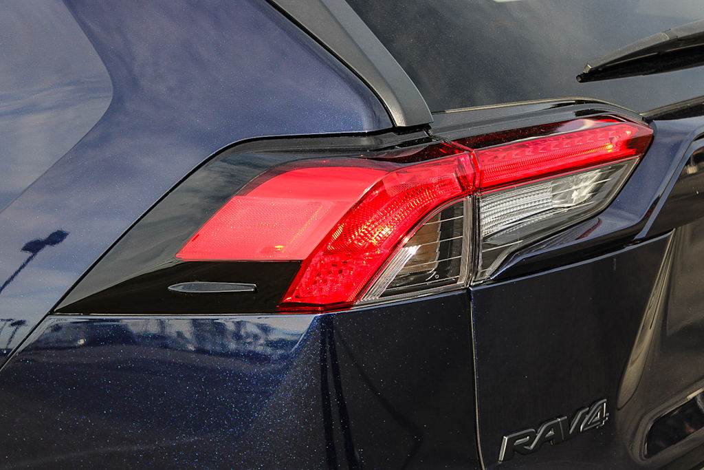 Thumbnail: 2024 Toyota RAV4 - 21