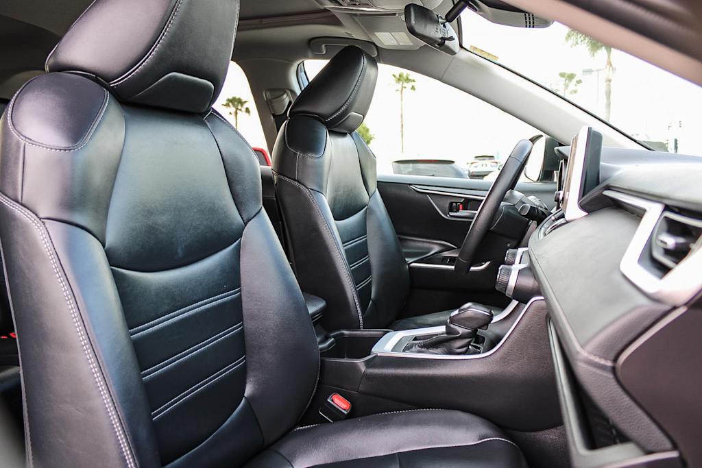 Thumbnail: 2024 Toyota RAV4 - 10