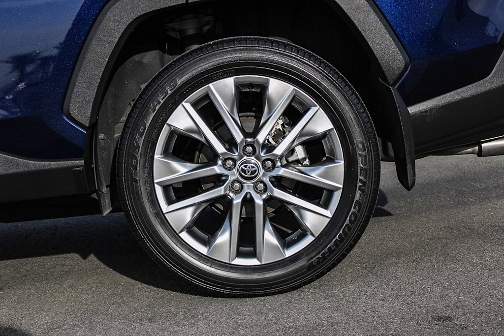 Thumbnail: 2024 Toyota RAV4 - 7